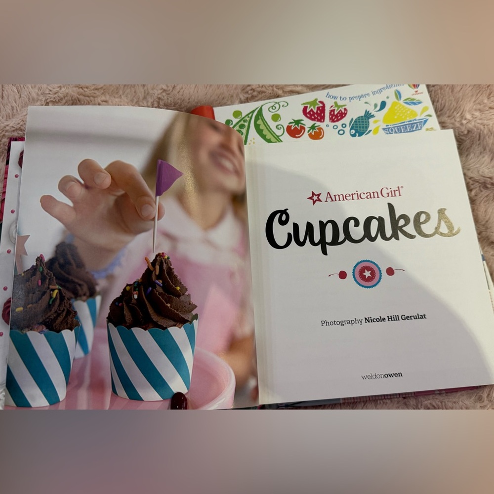 Moving Sale! 🛍️ NWT Usborne Start to Cook and American Girl Cupcakes Books - Picture 8 of 8